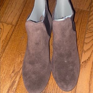 CROCS leigh wedge chelsea boot in espresso brown